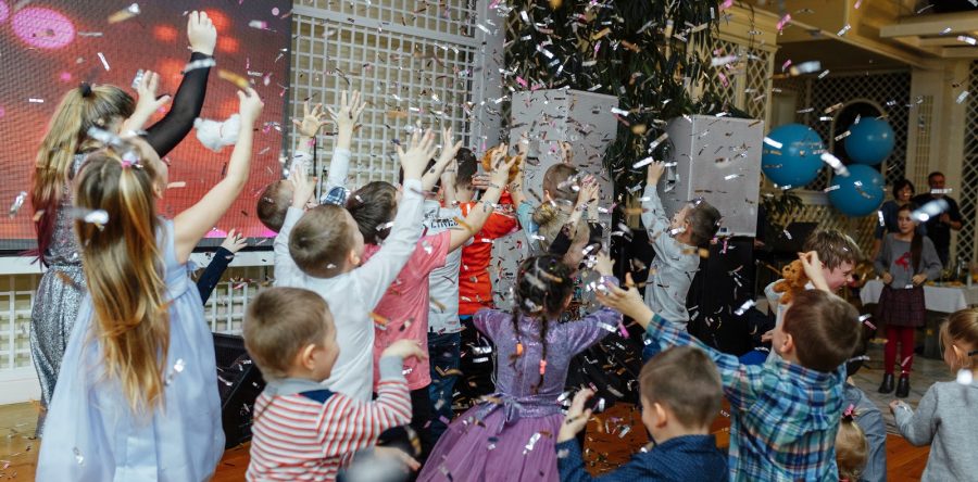 Новогодний детский праздник по мотивам сказок народов мира